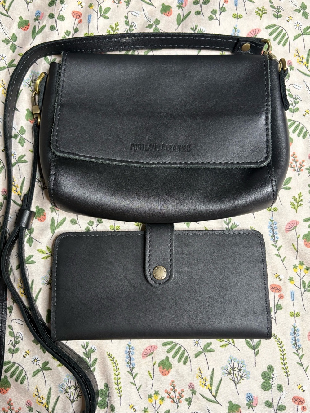 Portland Leather Black Crossbody with Coordinating Wallet